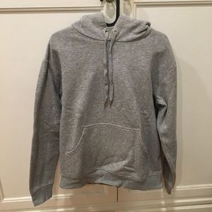 H&M gray sweatshirt
